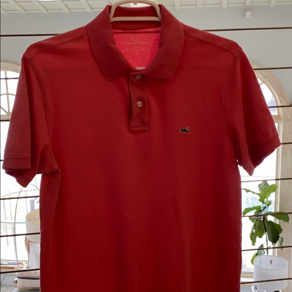 Vineyard vines collared shirt